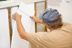 Installing Insulation for Commercial Projects